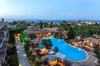Achtis Boutique Hotel 4*